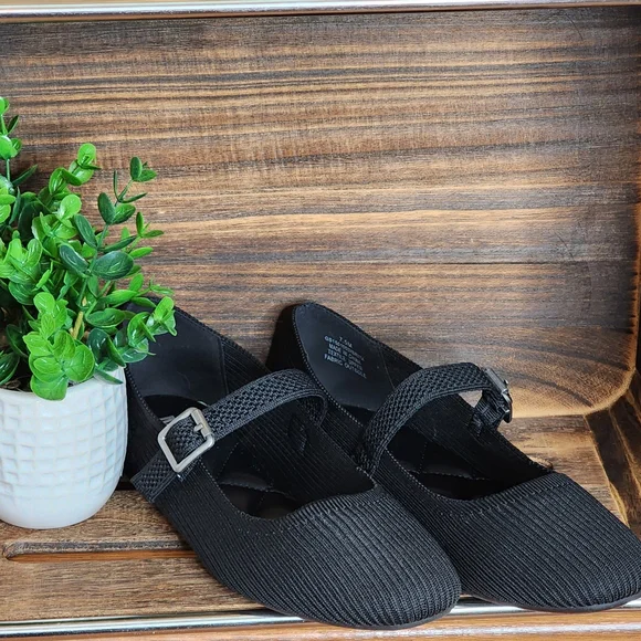 Mia Women's Black Mary Jane Ribbed Knit Comfortable Flats Size 7.5 - Picture 2 of 8